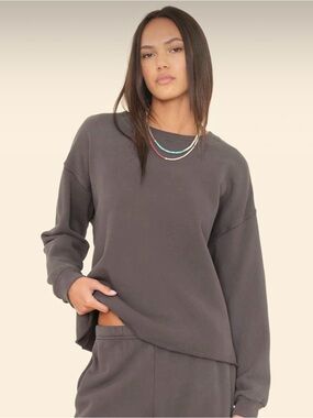 Xirena Honor Sweatshirt in Heather Gray